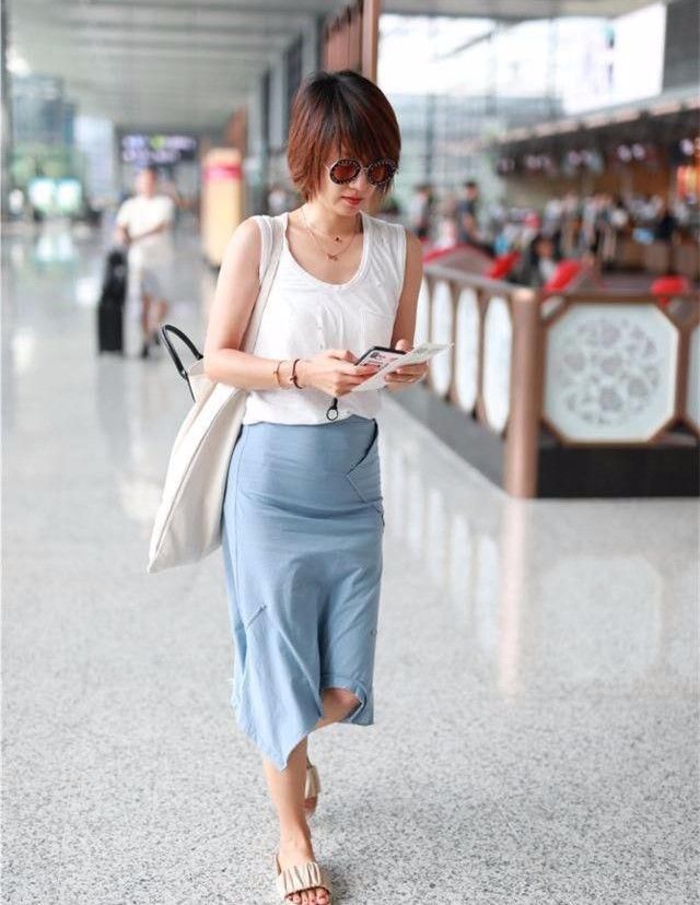  同龄人|林青霞素颜一点不显老，没修图也没扮嫩，跟马伊琍看着像同龄人！