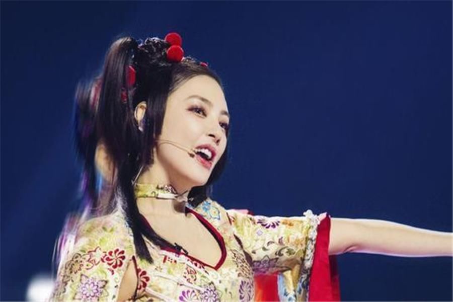  划水|《浪姐》张雨绮组状况频出，除了金莎的失误，她的划水更让人不满