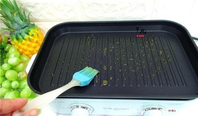 懒人|懒人早餐新吃法,比做韭菜盒子更简单,一卷一煎,香酥可口吃不够