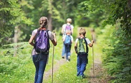  带着孩子一|儿童教育专家：在这3件事上，宝爸做确实比宝妈做结果要好