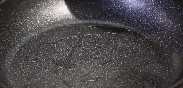 老少皆宜|早餐饼西葫芦鸡蛋饼,味道鲜美,老少皆宜,做法简单又省事、快捷