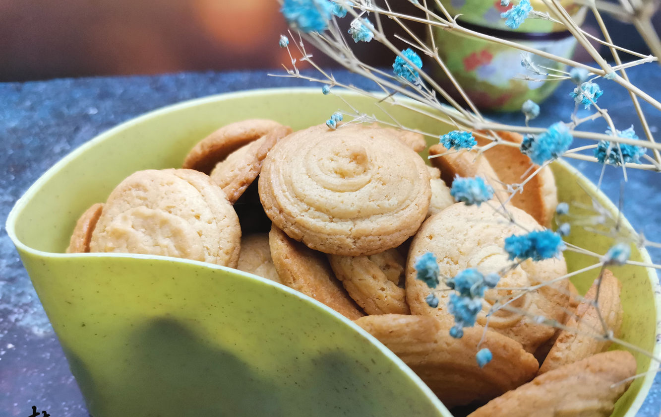  酥脆|只用蛋黄的饼干，搭配神秘食材，零添加更酥脆，加班族的小甜心