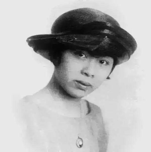  儿媳|徐志摩一生最对不起她，死后却为他收尸，徐父她是我唯一的儿媳