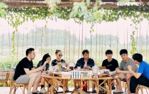  感动|向往的生活收官，陈赫被劝饭，娜娜子枫友情感动，黄磊宋丹丹哭了