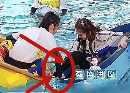  正面|baby与段奥娟正面对抗，不管规则直接上腿，结果双双翻船