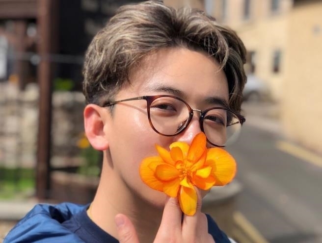  导演|还记得《奔跑吧》最帅的导演吗跑男结束后竟变成这样，让人意外