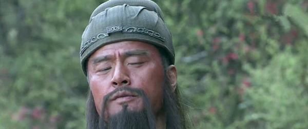  关羽|关羽很傲慢，除了吕布，三国中还有谁受关羽尊敬？