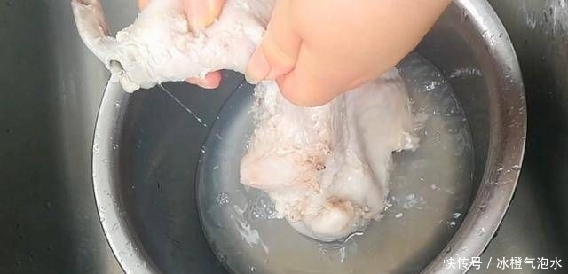 淮扬|厨师淮扬教你如何用白水果做猪肚,美味可口,擦洗是关键