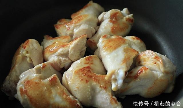 放油|鸡腿这样做才好吃，不放油不放水，简单焖一锅酱烧鸡腿不够吃