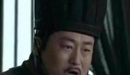  关羽|曹操安插卧底在刘备身边，坑了赵云，害了关羽张飞，骗了诸葛亮