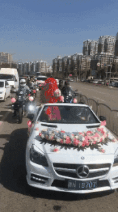 点心|妹子,你可长点心吧,床上那边是什么东西啊,看上去感觉很尴尬哦