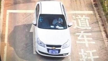  违法行为|车辆逾期未年检后他疯狂违章：4个月被记300分