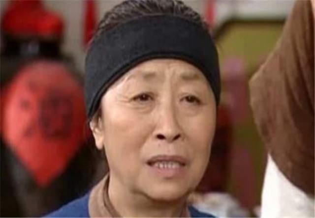  名利双收|凭丑娘一角名利双收，却因早年之事深陷舆论，现状令人唏嘘