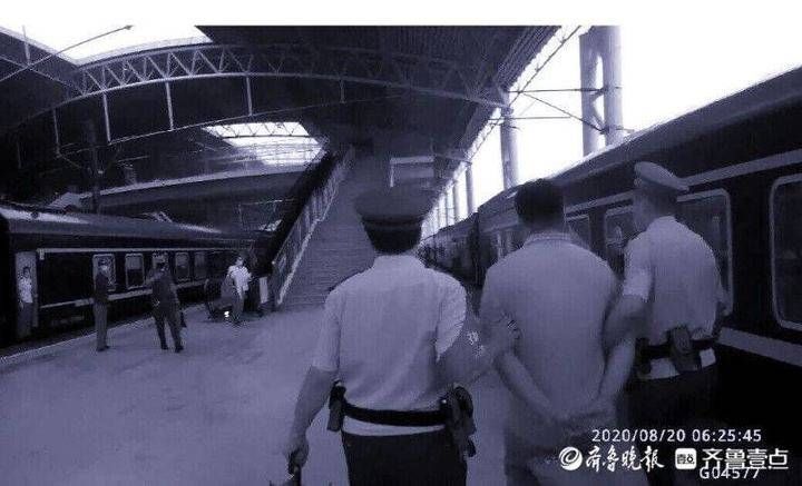 回家|父亲脑梗回家探望,途中竟在火车上猥亵女乘客