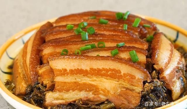  五花肉|梅菜扣肉怎么做好吃？20年大厨经验分享，步骤简单详细，一看就会