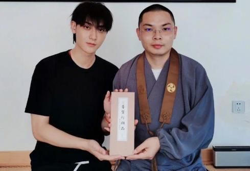 爸爸|年仅52岁，身家高达两百亿，黄子韬爸爸留下故事离开