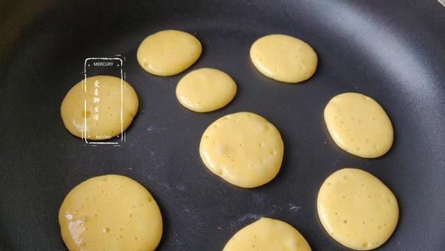 小宝|我家小宝每天吵着吃这个蛋糕,比蛋糕简单,比面包软,特别香